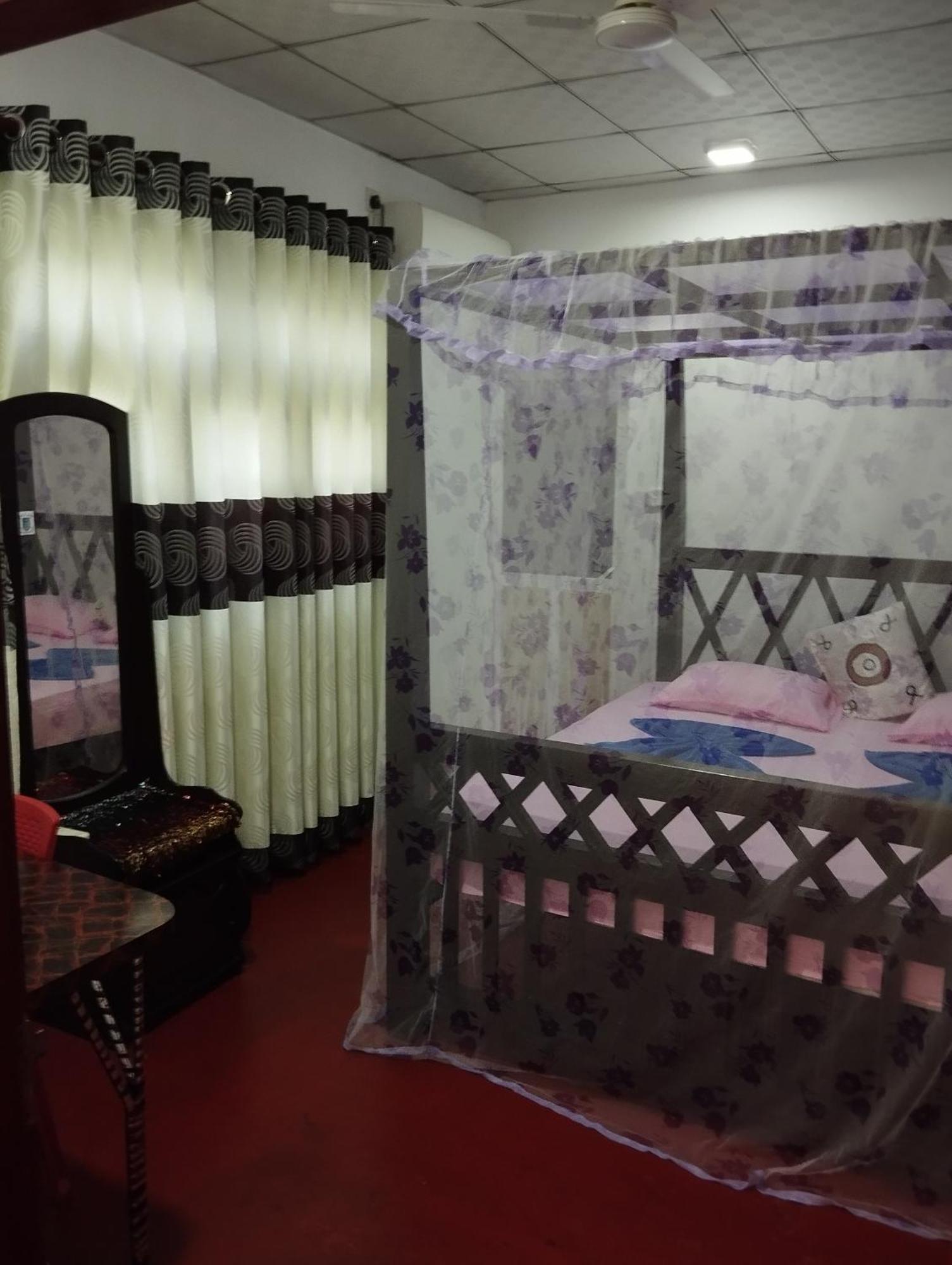 米瑞莎白屋旅馆酒店 外观 照片